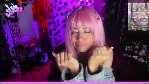 Snapshot of roxanbunny chatting on February 20, 3:56 am roxxy online show from February 20, 3:56 am