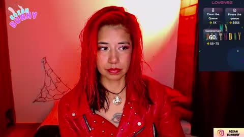 Snapshot of roxanbunny chatting on October 2, 7:46 am roxxy online show from October 2, 7:46 am