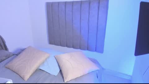 Roxane online show from November 21, 8:16 am