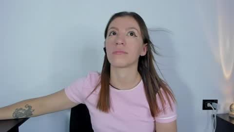 roxanne online show from June 11, 6:49 pm