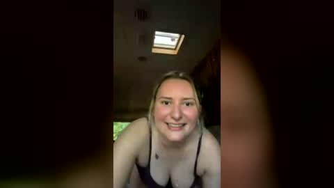 roxannewilde online show from June 16, 11:39 pm