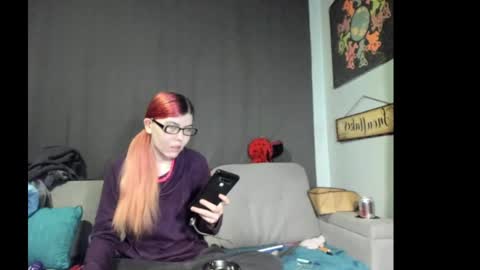 roxihazeleyes online show from September 20, 10:35 am