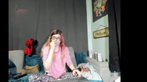 roxihazeleyes online show from October 7, 10:58 pm