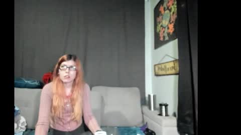 roxihazeleyes online show from October 16, 5:59 pm