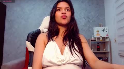 roxxi_2110 online show from October 28, 2:17 am