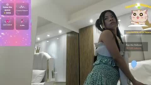 Roxy online show from April 29, 12:08 pm