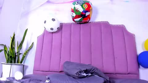 Roxy online show from July 8, 7:32 am
