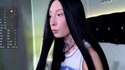 roxanne online show from June 8, 3:51 am