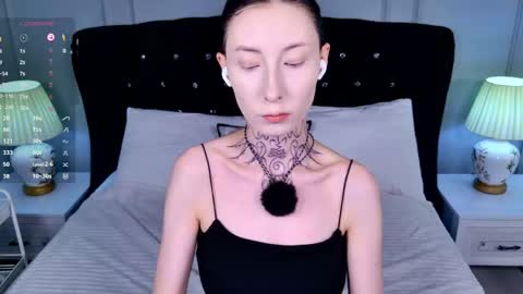 roxanne online show from May 3, 3:43 am