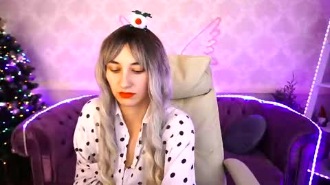 Snapshot of roxy_rayy chatting on December 24, 2:01 pm roxy_rayy online show from December 24, 2:01 pm
