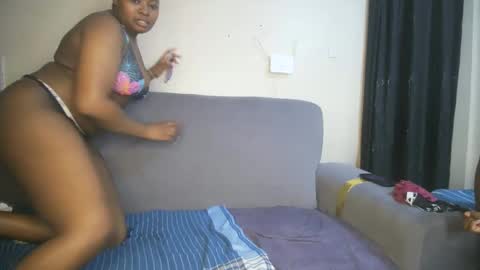 royal_charm online show from March 14, 1:12 pm