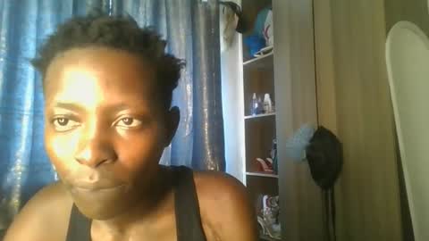 royal_kendrah online show from May 7, 9:57 am
