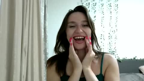 Roza05x online show from July 4, 7:54 pm