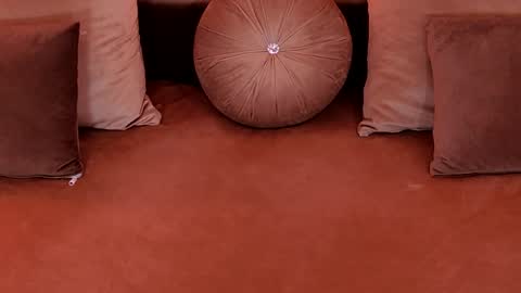 Ruby Luxe online show from May 3, 4:49 am
