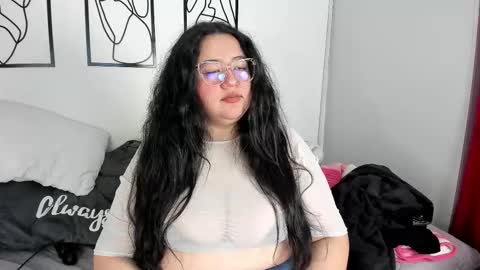 Snapshot of rubyy_24 chatting on October 21, 7:18 pm I am Ruby online show from October 21, 7:18 pm