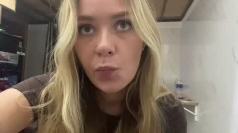 KaY online show from July 16, 11:26 am