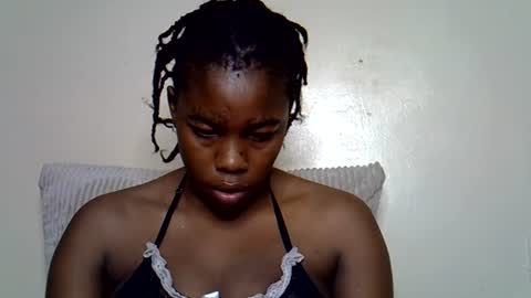 ruechee68 online show from August 6, 3:24 am