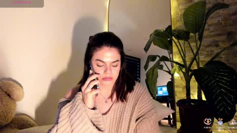 Snapshot of russcurley chatting on December 18, 10:57 pm Lorenn online show from December 18, 10:57 pm
