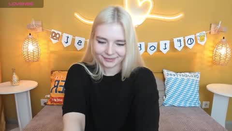 ruthbryant online show from September 26, 2:20 am