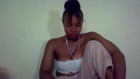 Snapshot of rycie chatting on October 9, 6:12 pm Rycie online show from October 9, 6:12 pm