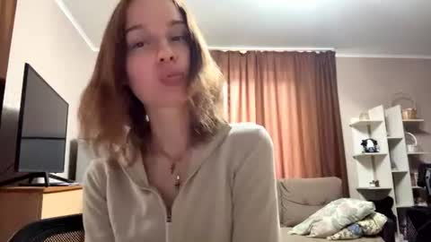 ryni online show from July 28, 10:35 am