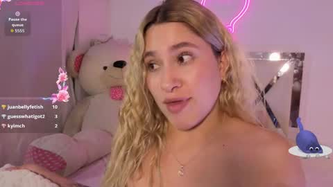 saaya_tay online show from June 7, 7:04 am