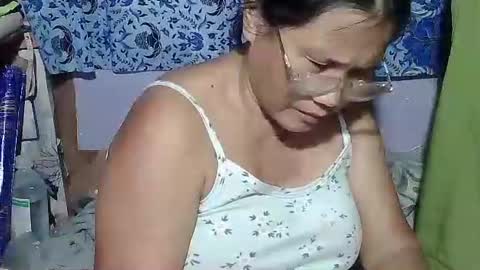 sabrina069 online show from November 18, 7:48 pm