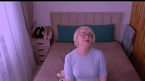 Sabrina MacMarren online show from May 3, 4:54 pm