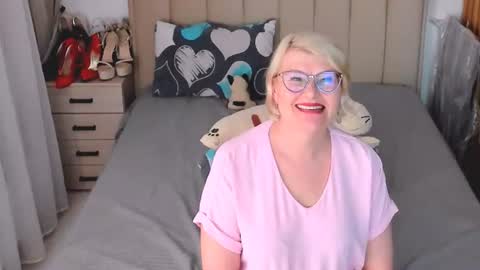 Sabrina MacMarren online show from July 28, 7:39 pm