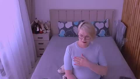 Sabrina MacMarren online show from June 22, 2:03 pm