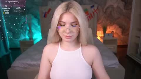 Sabrina online show from July 7, 6:16 am
