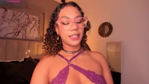 Sophie online show from July 9, 3:31 am