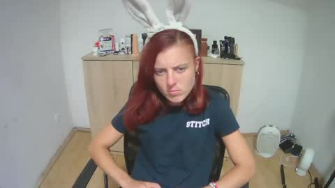 sadiemorgan18 online show from July 16, 8:57 pm