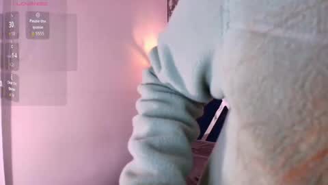 Cami online show from April 28, 7:18 pm