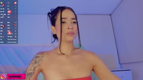 saely1 online show from March 17, 6:06 am