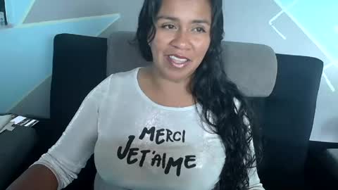 saggil_0385 online show from August 3, 4:34 pm