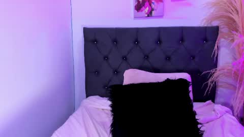 Sagira Belle online show from July 30, 9:04 pm