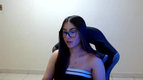 Sahaliefox  online show from July 13, 10:10 pm