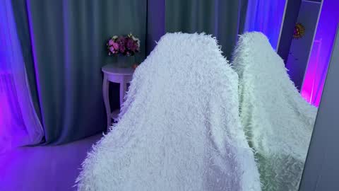 Audrey online show from March 12, 7:44 am