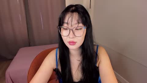 Yuki online show from July 31, 3:51 am
