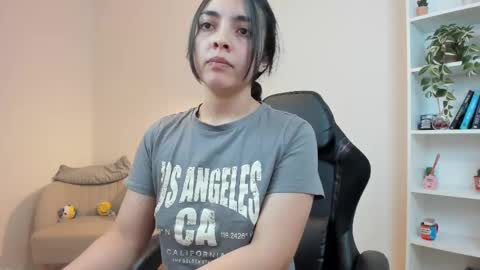 Snapshot of sakura_harper chatting on February 27, 6:29 am Sakura Harper online show from February 27, 6:29 am