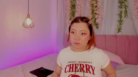 sakura_lux online show from May 2, 12:41 pm