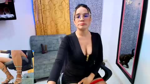 sally_ricci online show from May 1, 4:21 pm