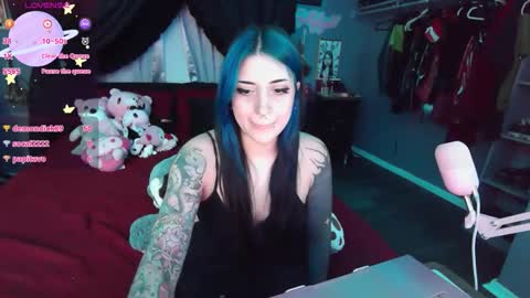 sallylynnxx online show from May 12, 4:10 am