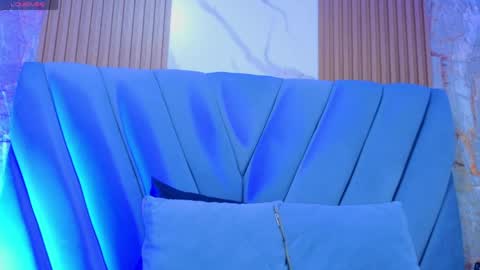 salome_cruxx online show from May 6, 11:58 am