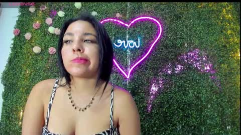 Snapshot of salome_domi chatting on February 8, 7:38 pm salome online show from February 8, 7:38 pm