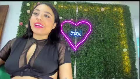 Snapshot of salome_domi chatting on February 12, 11:51 pm salome online show from February 12, 11:51 pm
