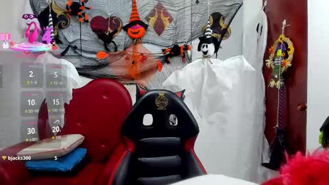 Snapshot of salomee_diazz chatting on October 16, 9:17 pm Salomee diazz online show from October 16, 9:17 pm