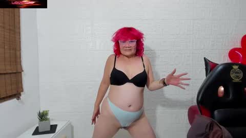 Snapshot of salomee_diazz chatting on February 15, 7:49 am Salomee diazz online show from February 15, 7:49 am