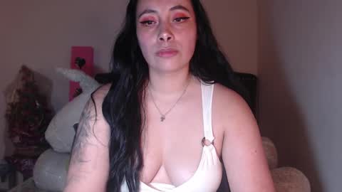 Snapshot of salomefox2 chatting on February 3, 4:04 am yenny online show from February 3, 4:04 am